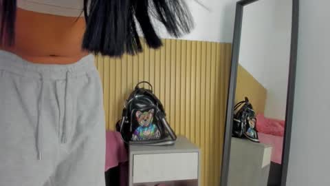 Aria Millers  online show from February 22, 11:31 am