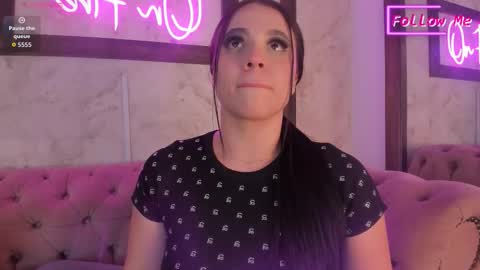 Snapshot of aria_moont chatting on November 15, 3:19 pm I OOT online show from November 15, 3:19 pm