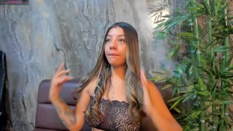 Snapshot of aria_moretti_ chatting on November 19, 11:10 am ARIA online show from November 19, 11:10 am