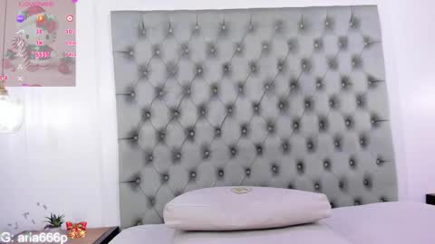 aria online show from December 13, 7:53 pm