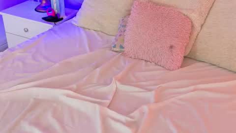 ARIA PEACH  online show from July 31, 9:58 pm
