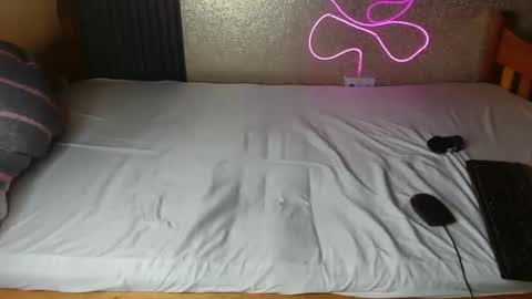 aria_shade online show from November 28, 10:56 pm