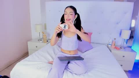 Aria online show from April 22, 11:34 am