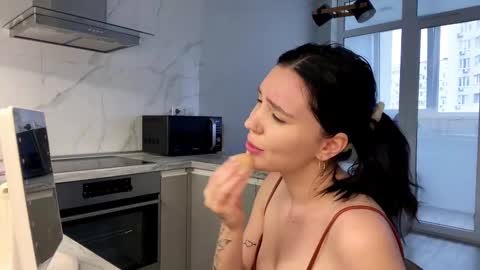 Aria online show from January 3, 10:41 am