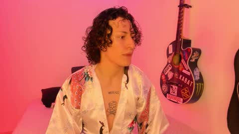 Snapshot of aria_x_orien chatting on February 6, 11:35 am Aria and Orien online show from February 6, 11:35 am