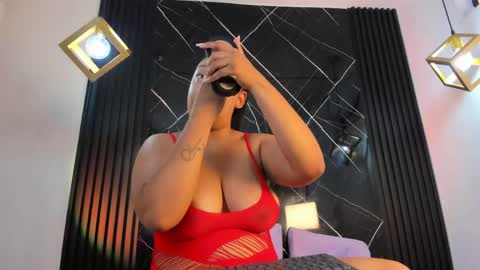 Snapshot of ariabelle1 chatting on June 5, 11:16 am AriaBelle1 online show from June 5, 11:16 am