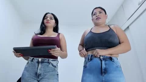 ariacoral online show from February 21, 2:07 pm