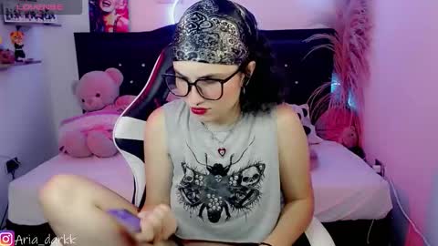 Snapshot of ariadarkk chatting on February 3, 9:20 pm Aria online show from February 3, 9:20 pm