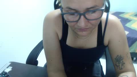 ...Ariana... online show from April 9, 6:24 pm