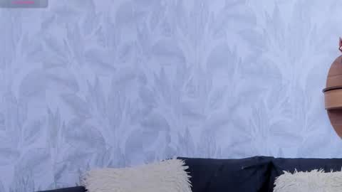 Snapshot of ariadnaa_brown1 chatting on January 5, 5:27 pm ariadnaa_brown1 online show from January 5, 5:27 pm