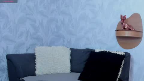 ariadnaa_brown1 online show from June 28, 4:02 pm