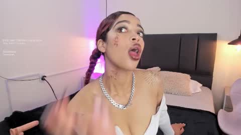 Snapshot of ariadnaaa_ chatting on November 12, 3:51 am Ariadna online show from November 12, 3:51 am