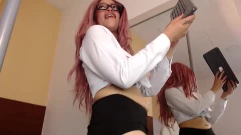 Snapshot of ariadnaaa_ chatting on December 14, 4:51 am Ariadna online show from December 14, 4:51 am