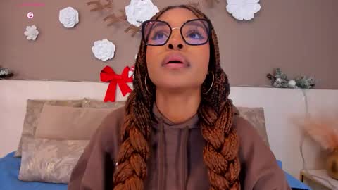 Aria Foster online show from December 15, 3:44 am