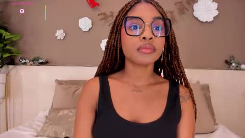 Aria Foster online show from December 19, 4:19 am