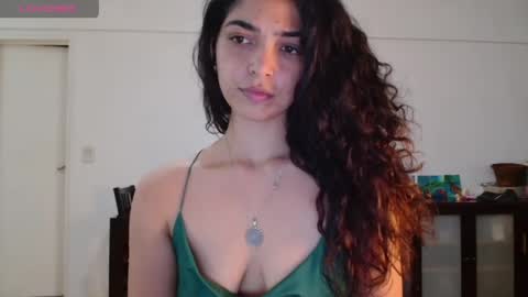 Snapshot of ariagal chatting on April 29, 5:06 pm ariagal online show from April 29, 5:06 pm