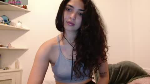 Snapshot of ariagal chatting on June 24, 2:38 pm ariagal online show from June 24, 2:38 pm