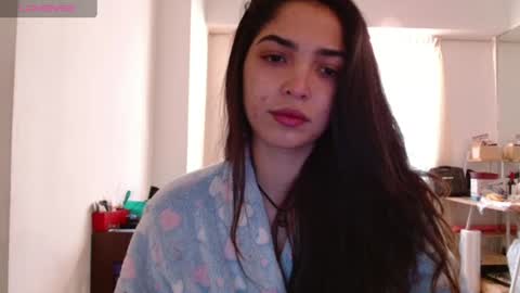 Snapshot of ariagal chatting on July 13, 4:43 pm ariagal online show from July 13, 4:43 pm