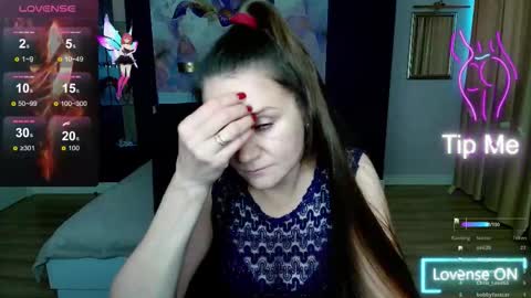 AriaGray online show from October 11, 4:33 am