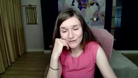 AriaGray online show from November 8, 3:45 pm