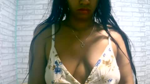 Snapshot of ariah13 chatting on July 9, 1:53 am ariah13 online show from July 9, 1:53 am