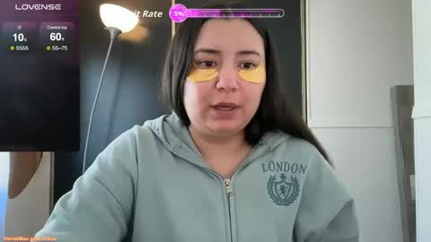 ariahastings942 online show from April 9, 6:35 pm