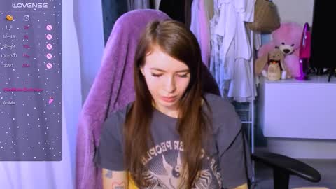 Ari online show from October 26, 6:19 am