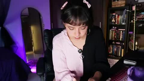      online show from April 20, 1:25 pm