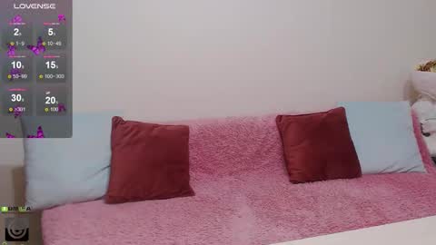 Snapshot of ariana_addams2 chatting on October 27, 8:35 pm ariana_addams2 online show from October 27, 8:35 pm