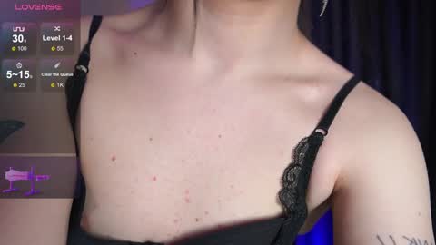  ARIANA ASTI  online show from December 5, 9:50 pm