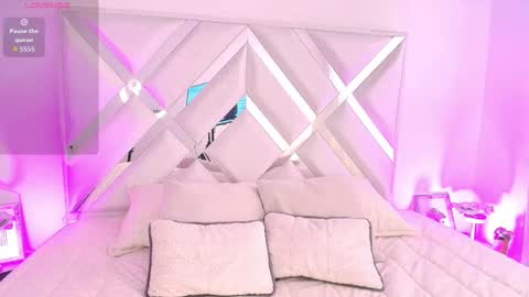 ariana_castillo__ online show from March 19, 1:37 pm