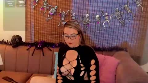 Ariana Cruz online show from October 22, 3:34 pm