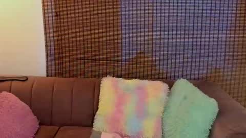 Ariana Cruz online show from April 18, 1:15 pm