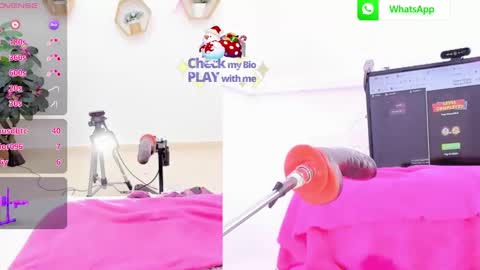 Snapshot of ariana_girl_ chatting on December 11, 4:49 am ariana girl online show from December 11, 4:49 am