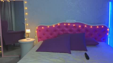 Ariana online show from February 4, 5:10 am