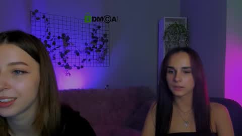 Snapshot of ariana_ross7 chatting on September 20, 12:06 pm ariana_ross7 online show from September 20, 12:06 pm