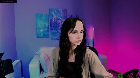 Snapshot of ariana_ross7 chatting on September 22, 7:38 pm ariana_ross7 online show from September 22, 7:38 pm