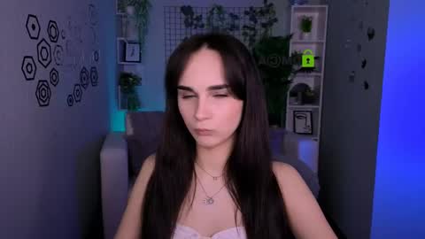 Snapshot of ariana_ross7 chatting on June 5, 7:41 pm ariana_ross7 online show from June 5, 7:41 pm