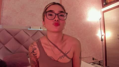 Ari online show from October 22, 3:07 am