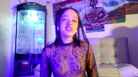 ariana_whitee online show from April 15, 1:01 am