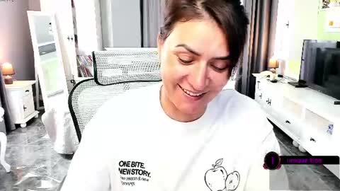 Ana online show from July 21, 1:35 pm