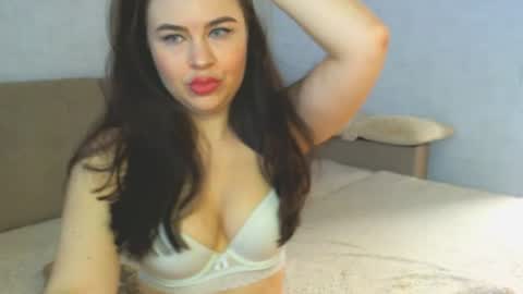 ArianaxSky online show from August 4, 9:45 am