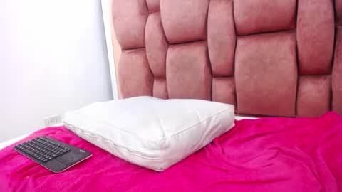 arianna pearl online show from October 11, 1:53 pm