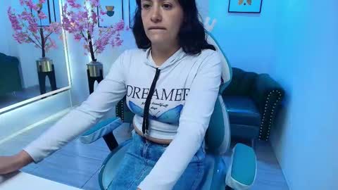 arianna_sweeet online show from September 28, 3:12 am