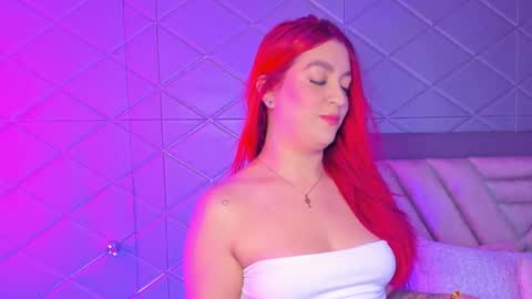 Snapshot of ariannacooperr chatting on December 22, 8:22 am Arianna online show from December 22, 8:22 am