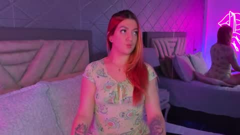 Snapshot of ariannacooperr chatting on February 5, 9:58 am Arianna online show from February 5, 9:58 am