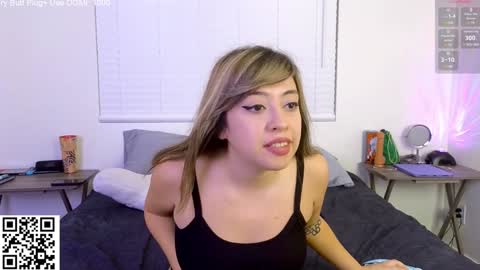 Snapshot of ariannapena chatting on January 13, 3:45 am Arianna Pea online show from January 13, 3:45 am