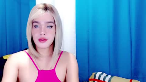 Snapshot of arianne_xoxo777 chatting on July 5, 7:04 am ARIANNE CUMS online show from July 5, 7:04 am