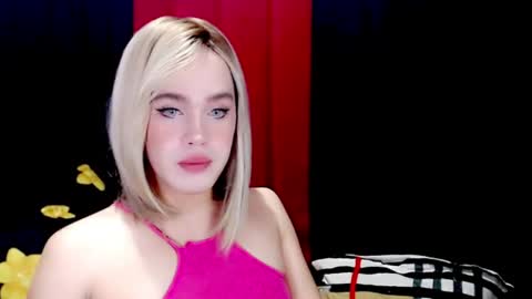 Snapshot of arianne_xoxo777 chatting on July 12, 9:33 am ARIANNE CUMS online show from July 12, 9:33 am