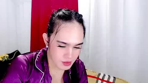 Snapshot of arianne_xoxo777 chatting on July 28, 11:17 am ARIANNE CUMS online show from July 28, 11:17 am